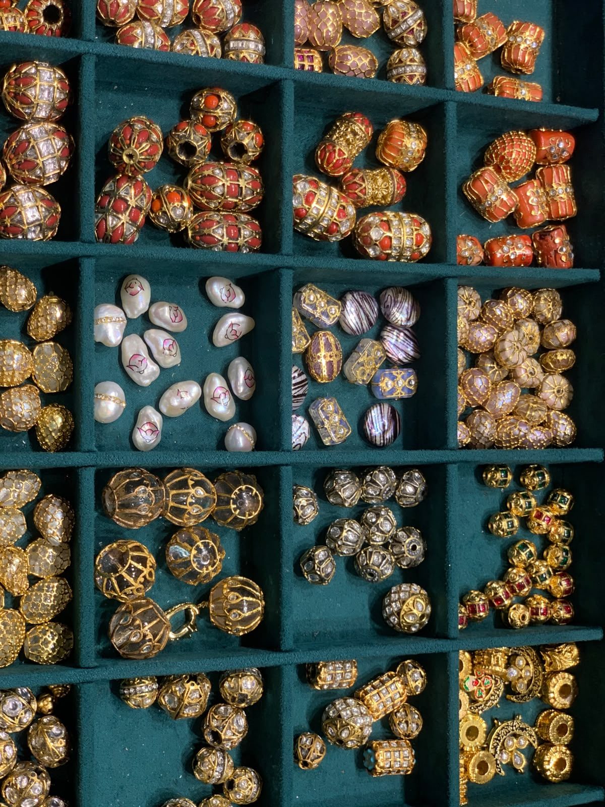 Tray of loose pearls